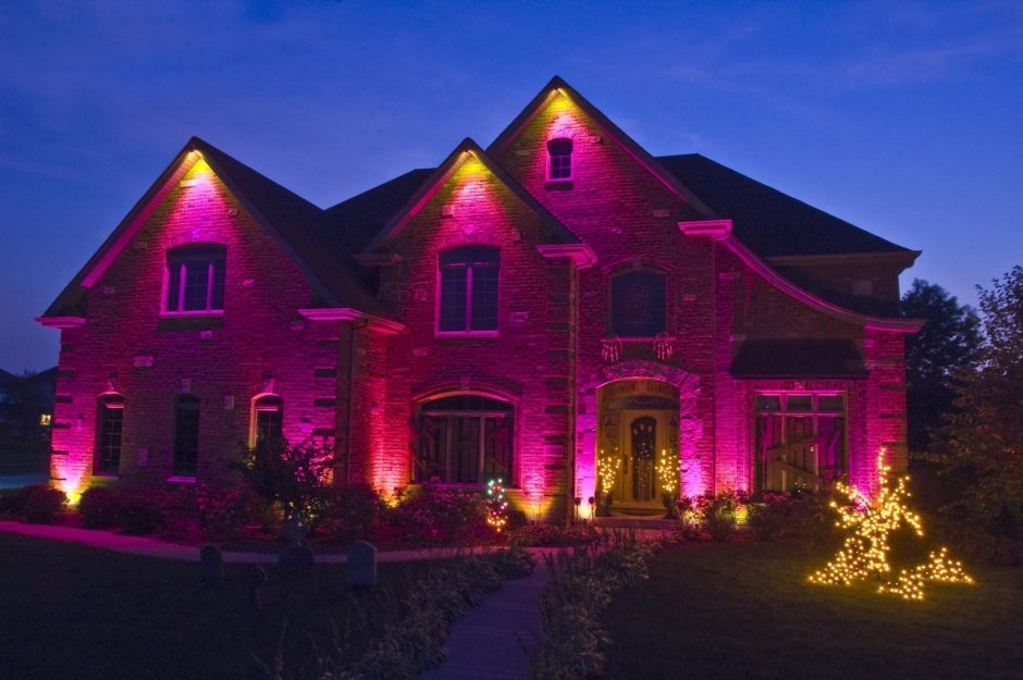 Декоративное освещение загородного дома