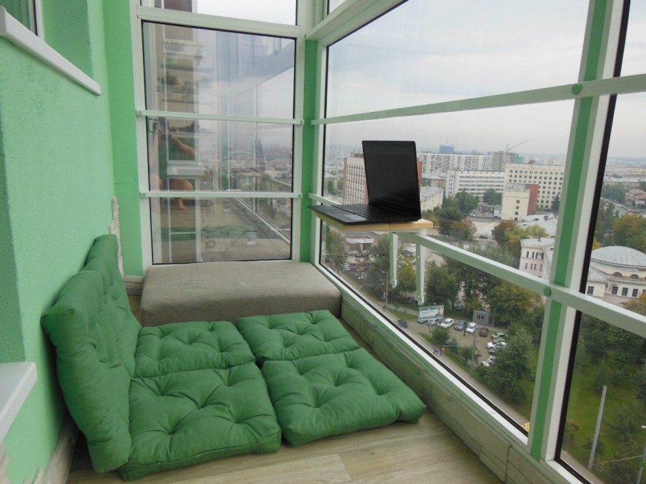 Зеленый балкон