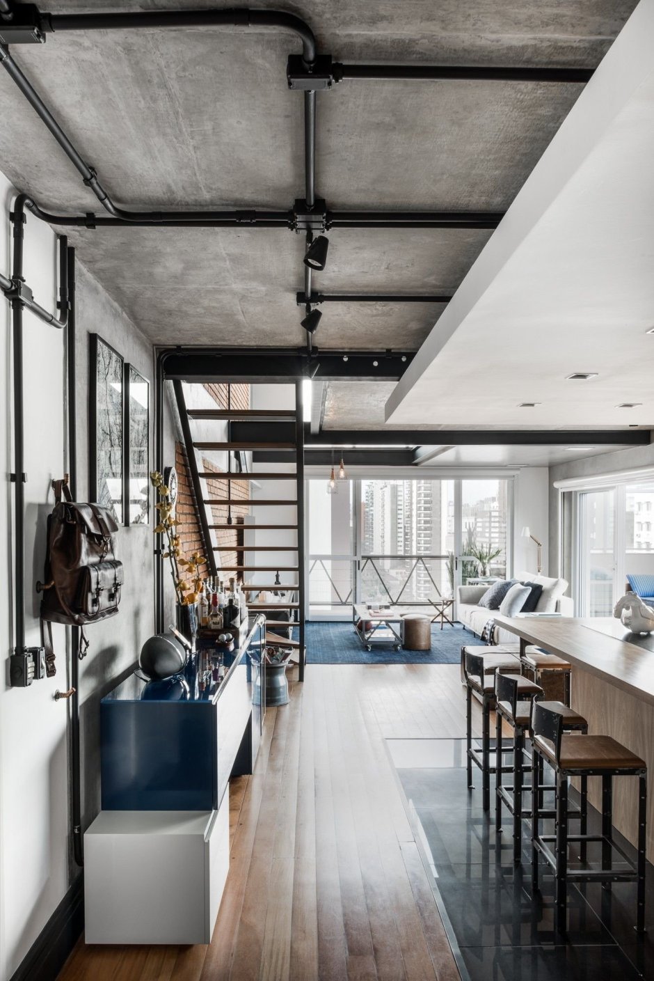 Потолок в стиле Loft