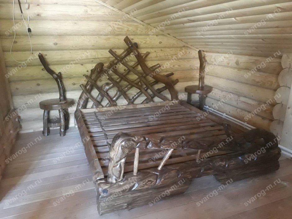 Кровать под старину из дерева Богатырская