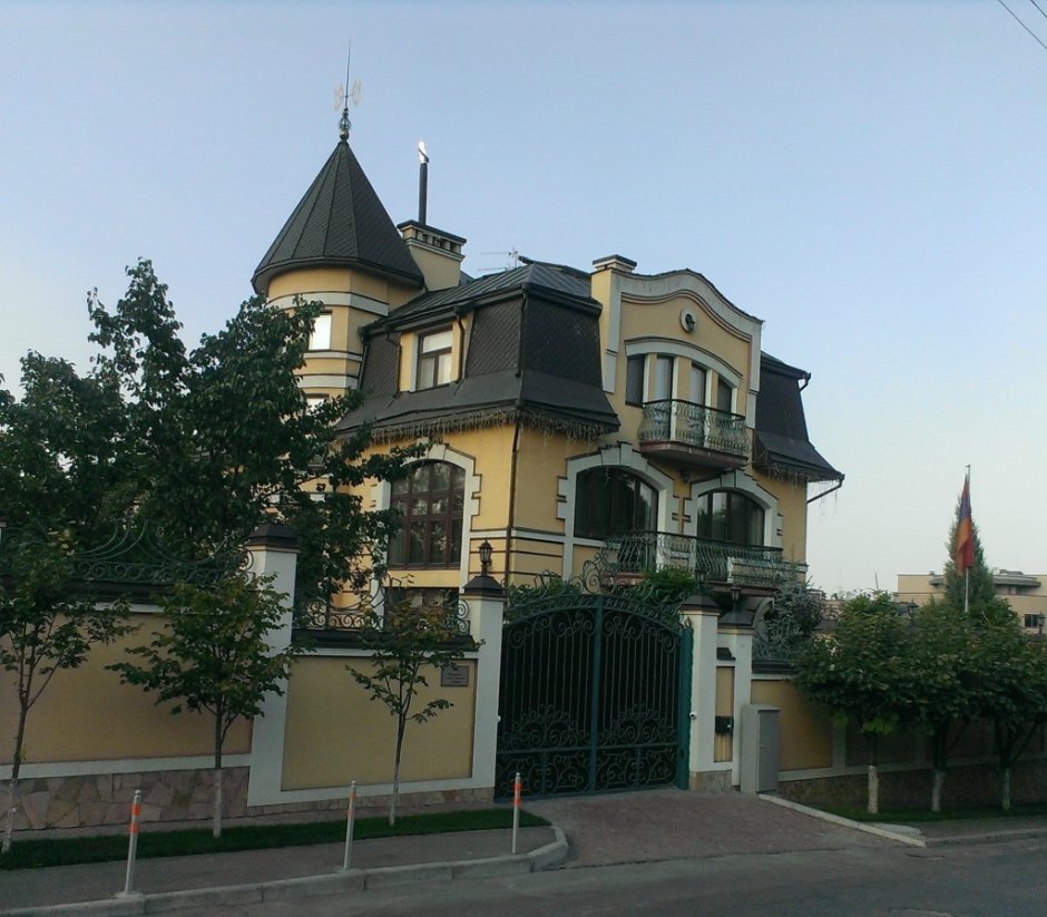 Особняки олигархов Армении