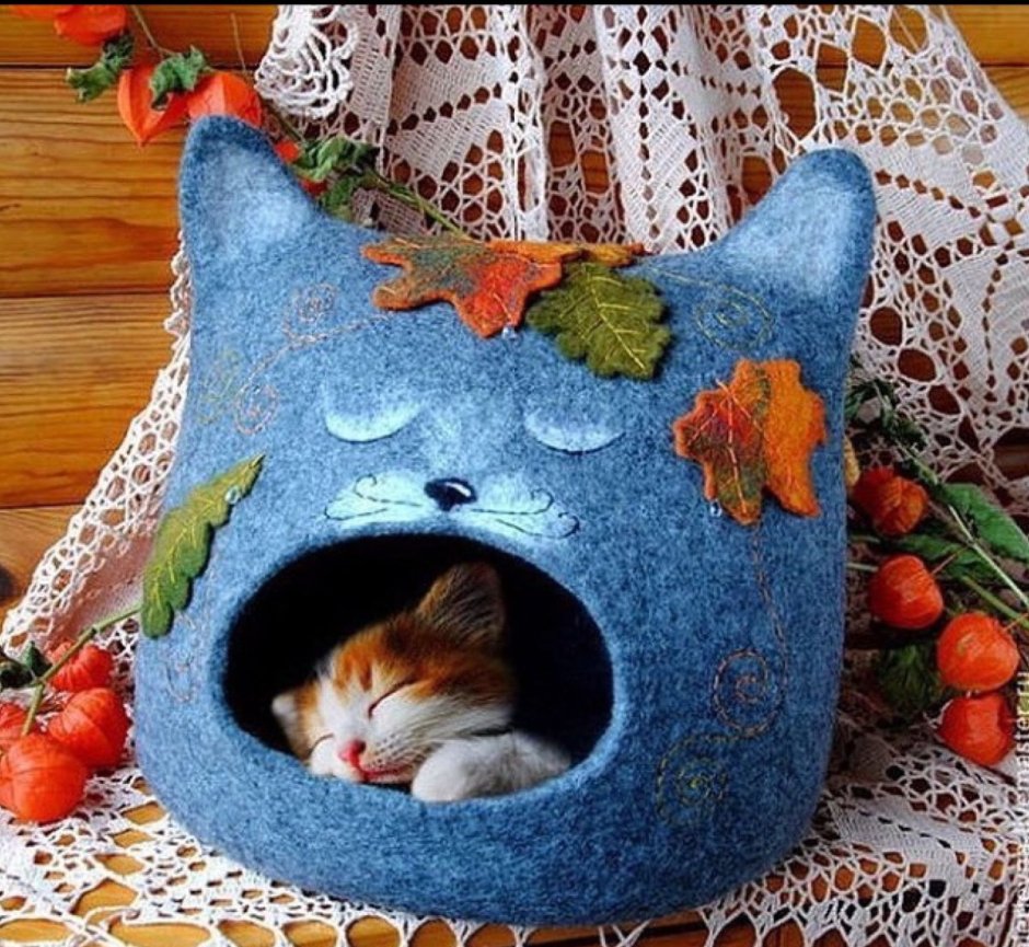 Валяный Кошкин домик