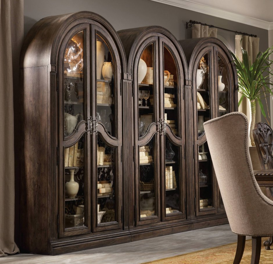Витрина hooker Furniture Solana Bunching Curio Cabinet