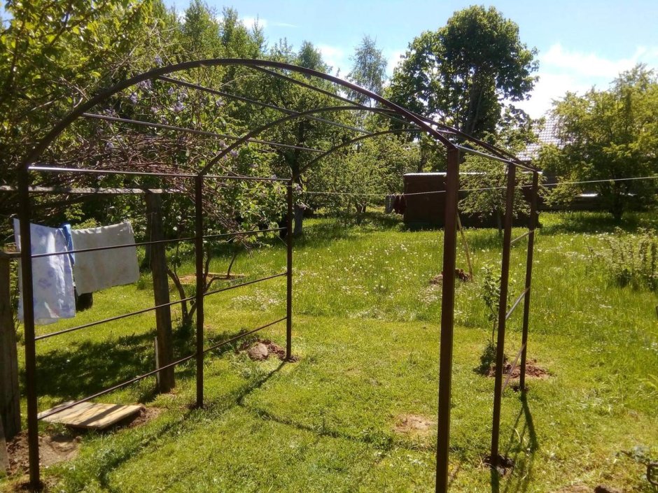 Арка для винограда из металла