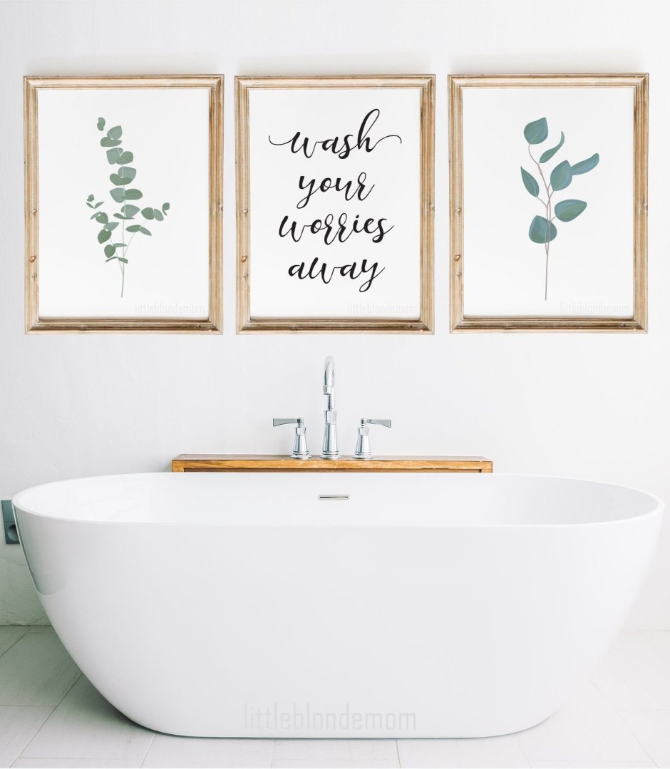 Постеры в интерьере ванной комнаты