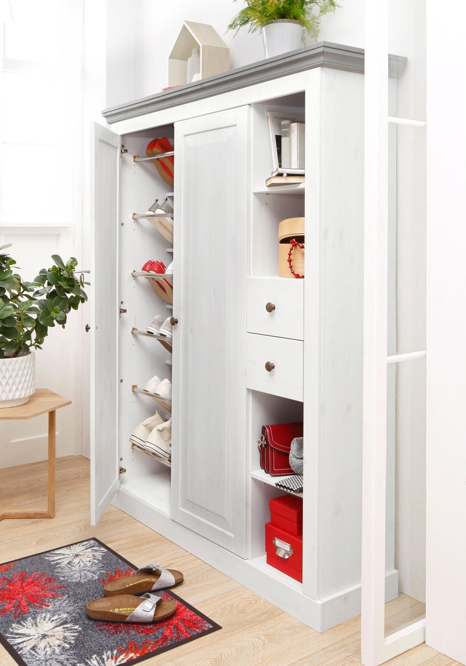 Шкафчик для обуви в прихожую