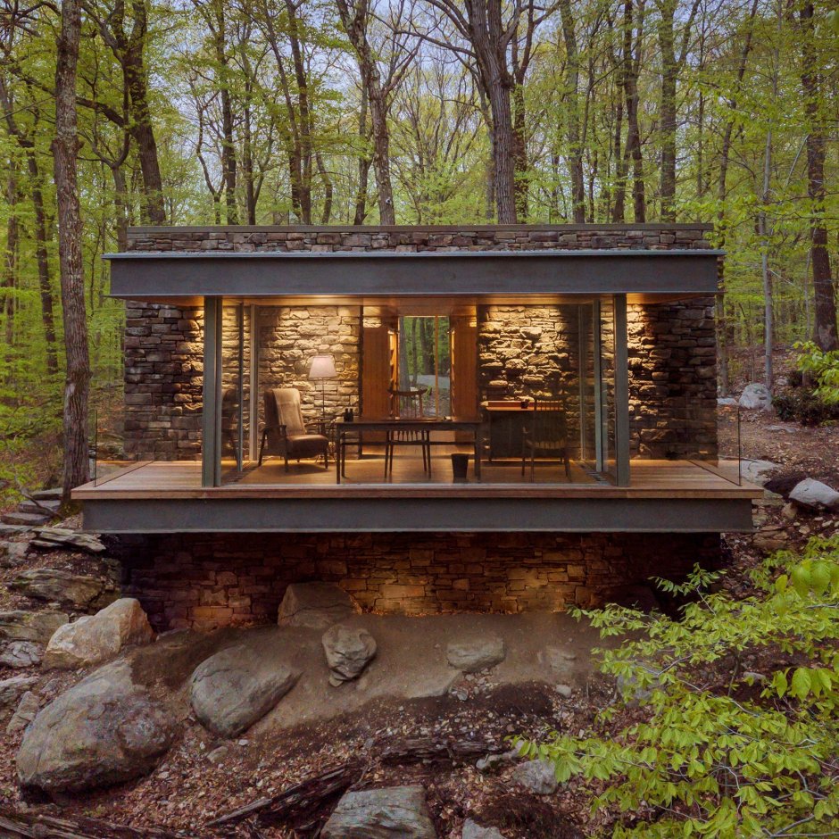 Летний домик на сваях