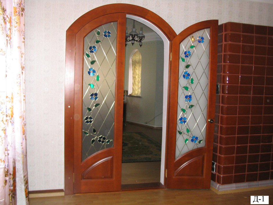 Дверь в арку межкомнатные витражные