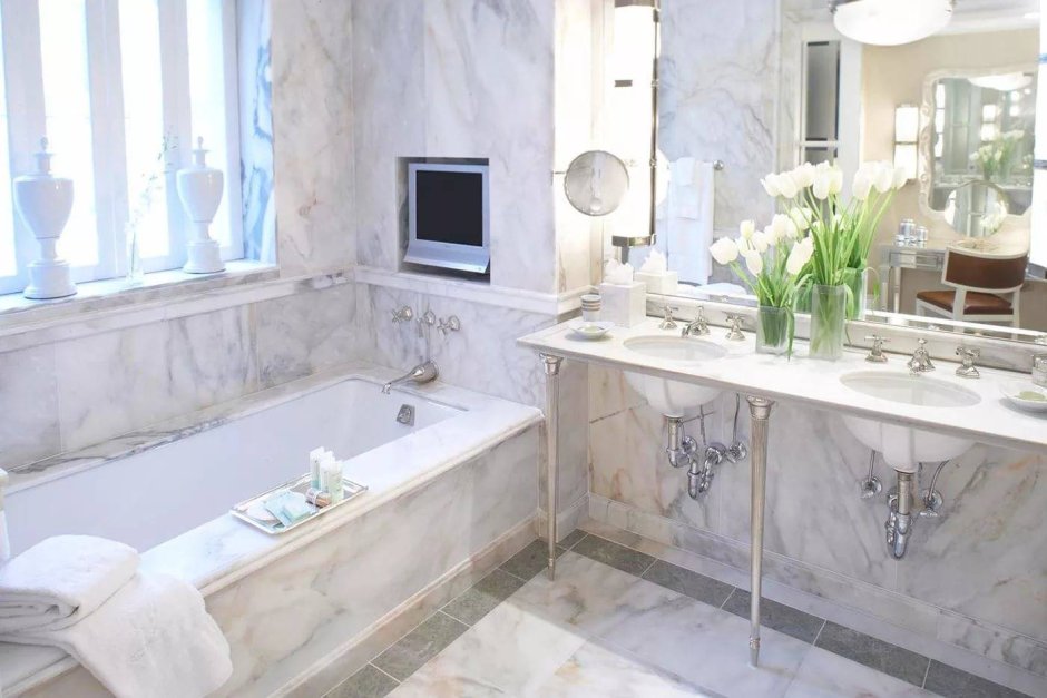 Porcelanosa Calacata Gold 31.6x90