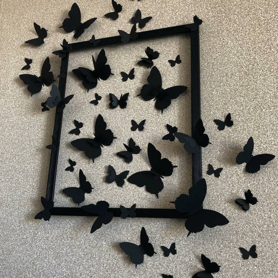 Бабочки в рамке на стену