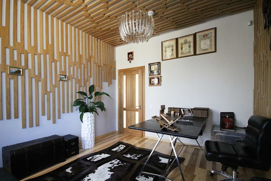 Декор помещения из деревянных реек