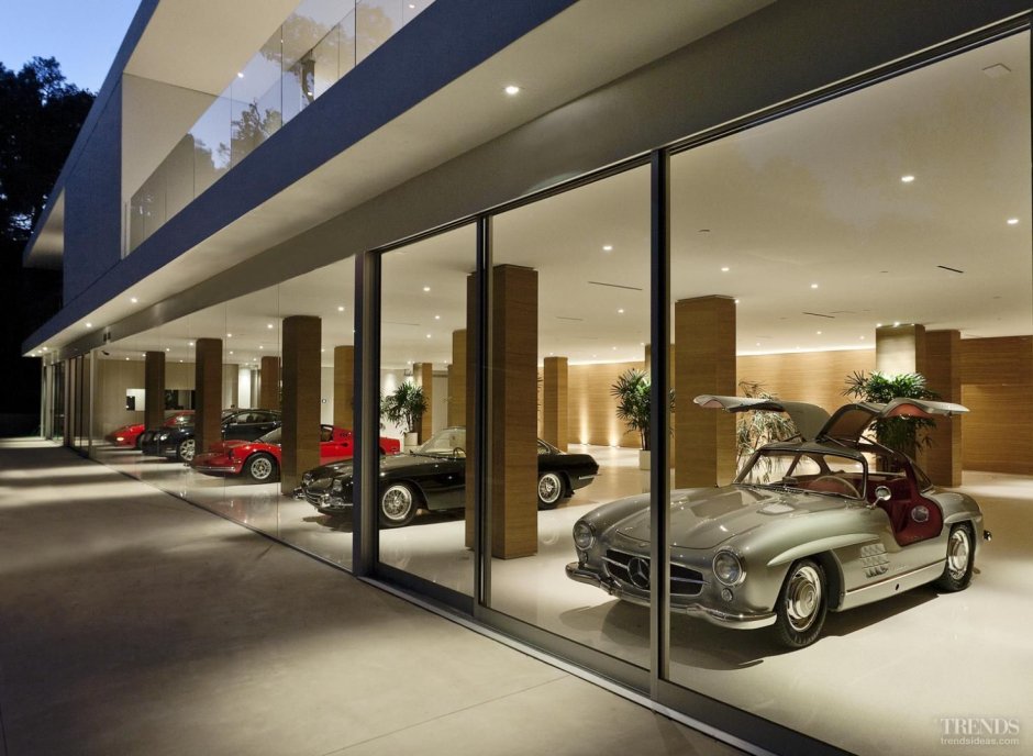 Luxury Garage