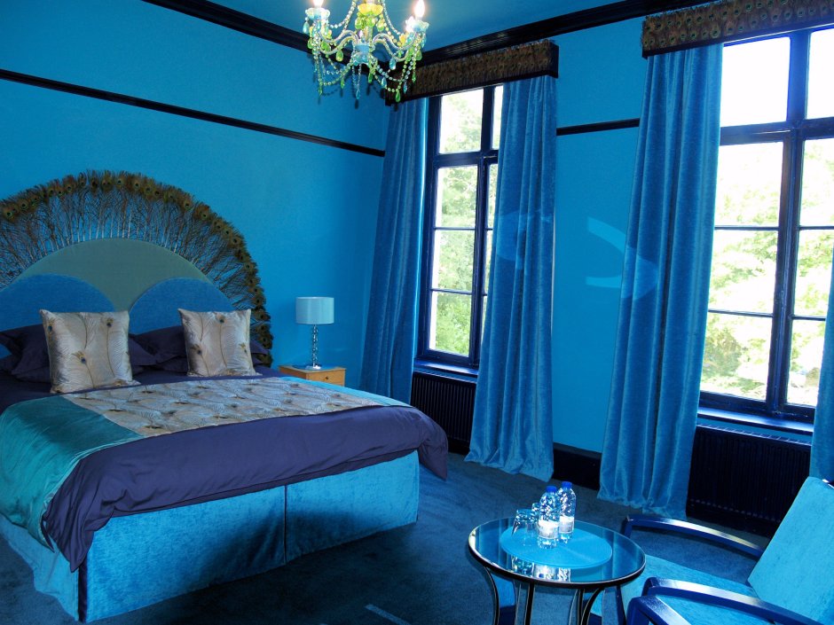 Синий интерьер комнаты
