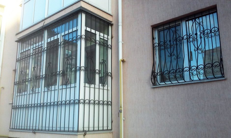 Решетка на балконное окно