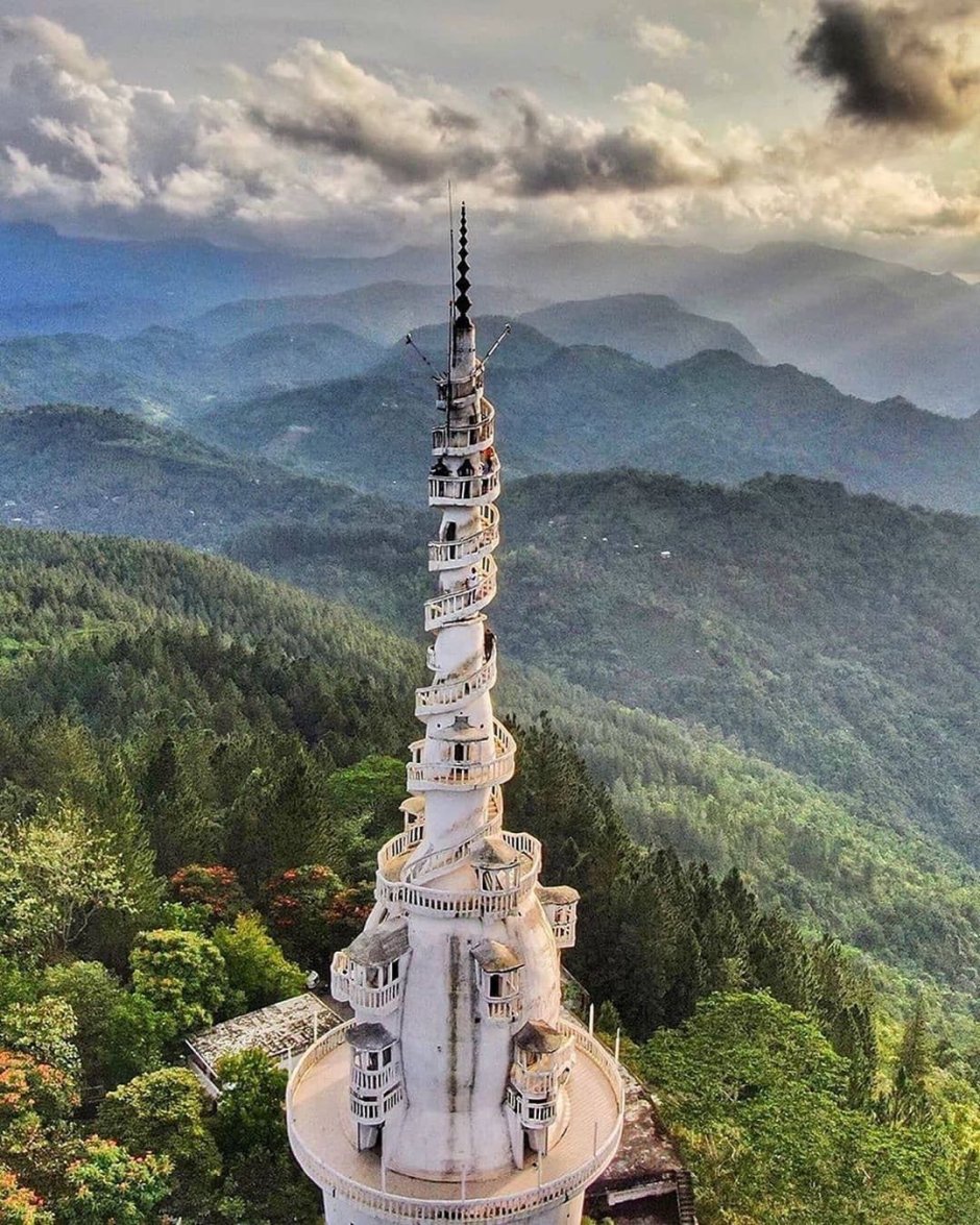 Храм Амбулувава Шри Ланка