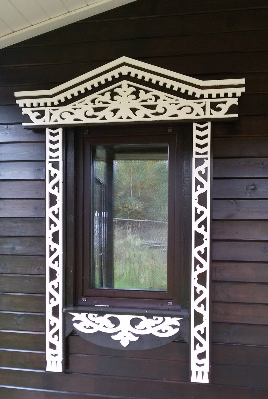 Резные окна