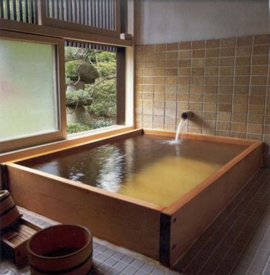 Традиционная японская ванна офуро