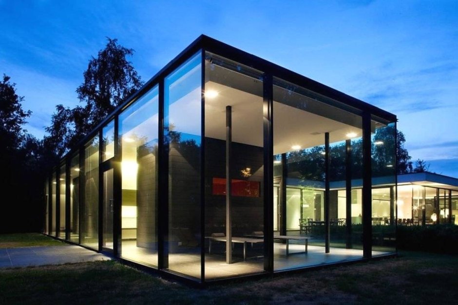 Фасад из стекла