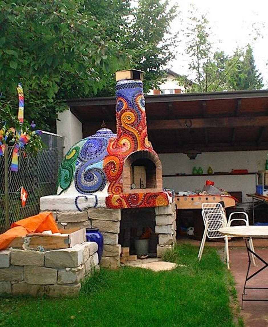 Уличная печь из глины