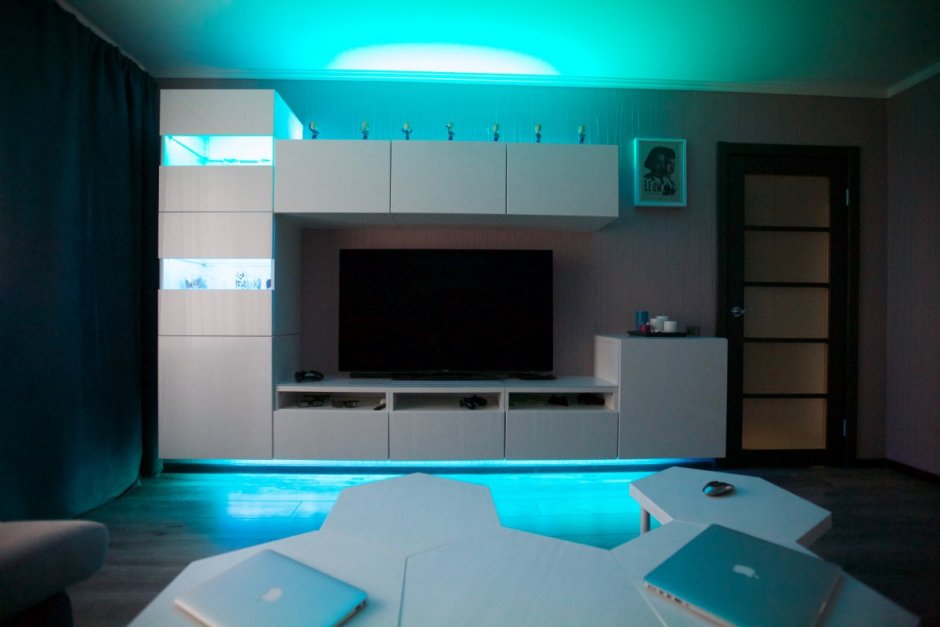 Стенка с led подсветкой