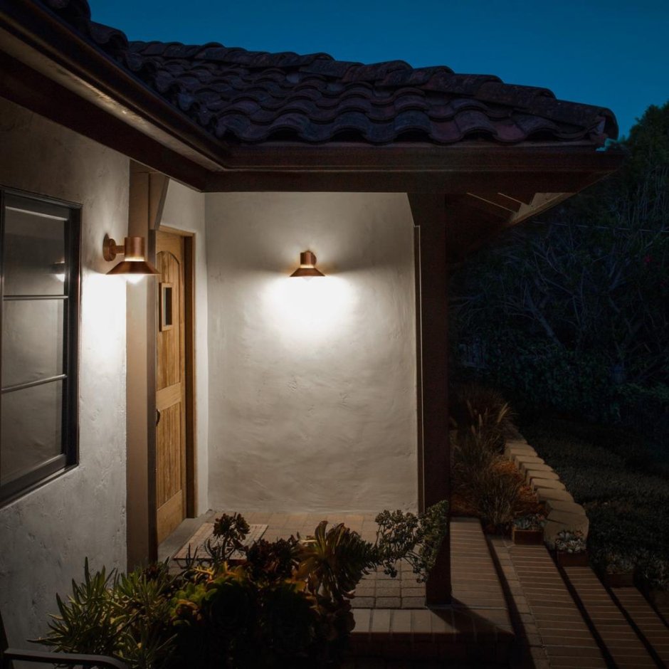Outdoor Wall Lamp