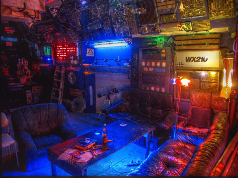 Комната в стиле Cyberpunk 2077