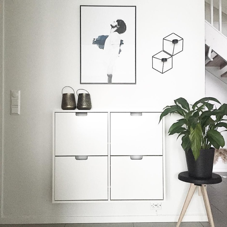Минималистическая прихожая ikea