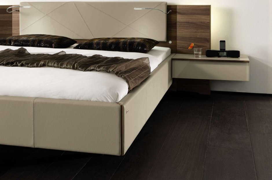 Кровать со встроенными тумбочками