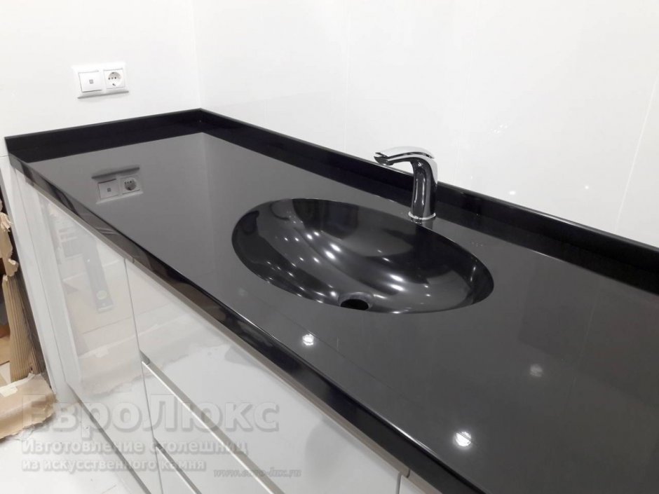 Столешница Staron Onyx