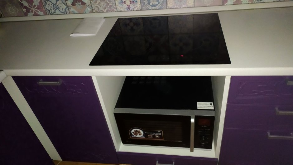 Электрическая варочная поверхность Electrolux cpe6433kf