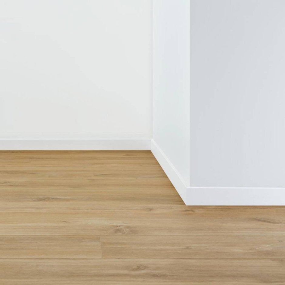 Плинтус quick Step NEVSKRPAINTA White&Paintable Skirting