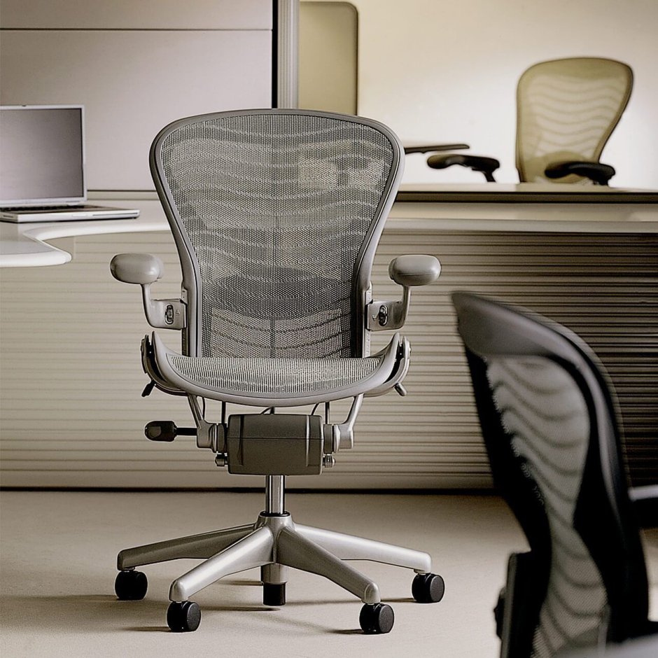 Стул офисный Herman Miller Aeron