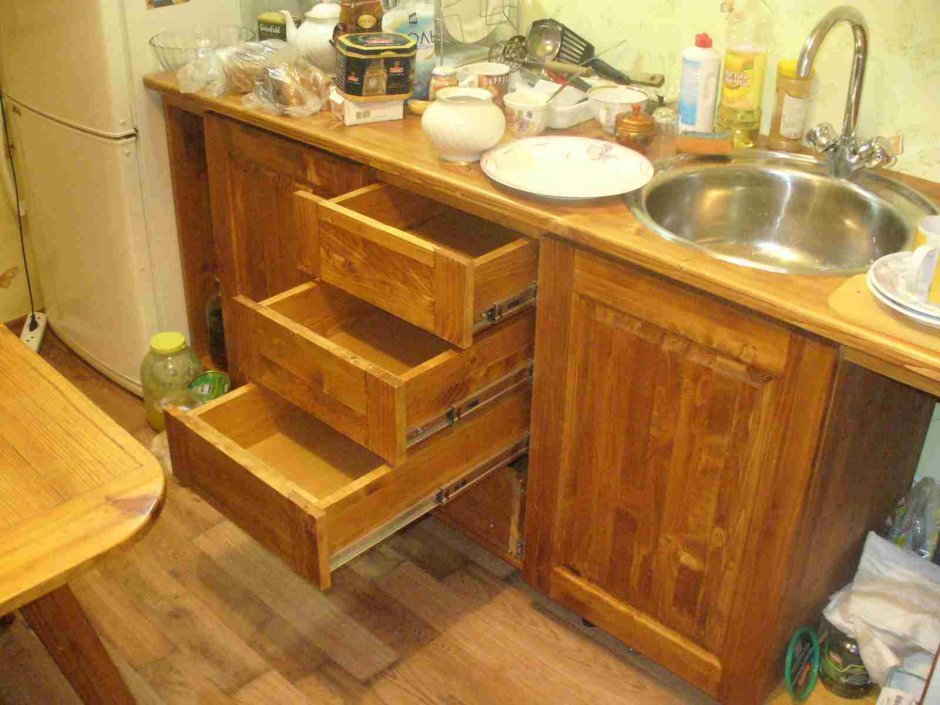 Кухня из мебельного щита крашеная