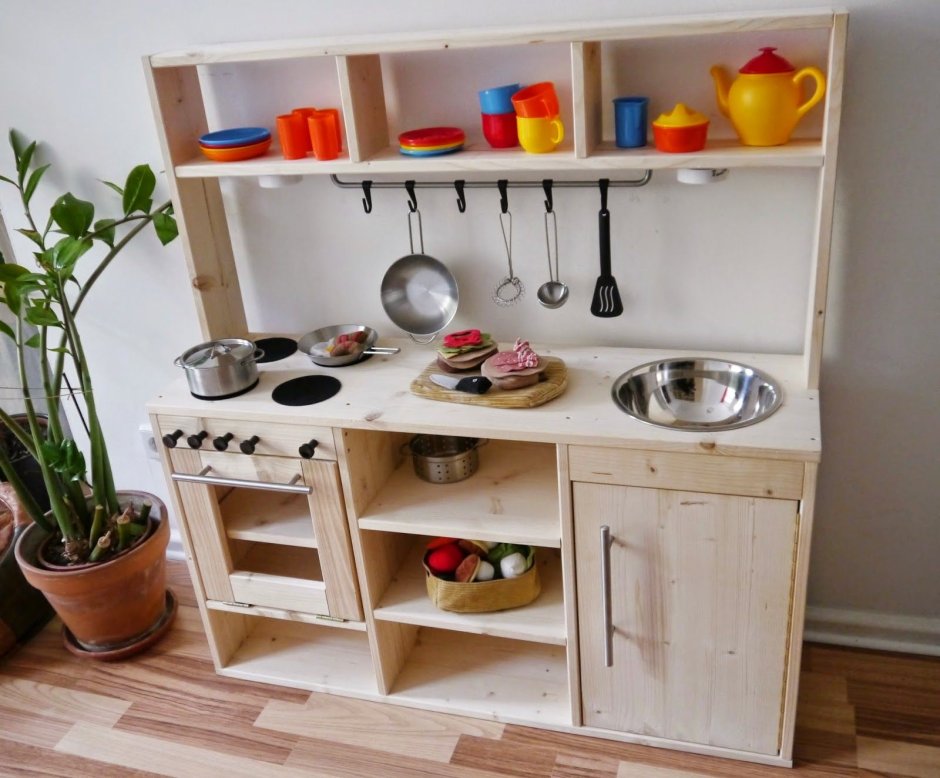 Кухня из фанеры для детей