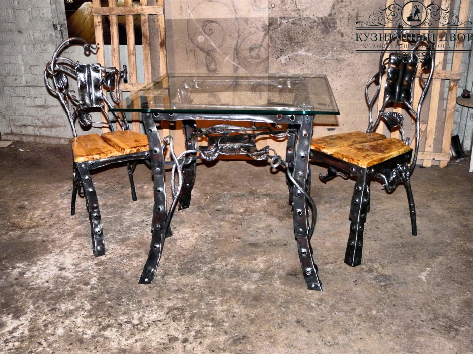 Столы и стулья из металла