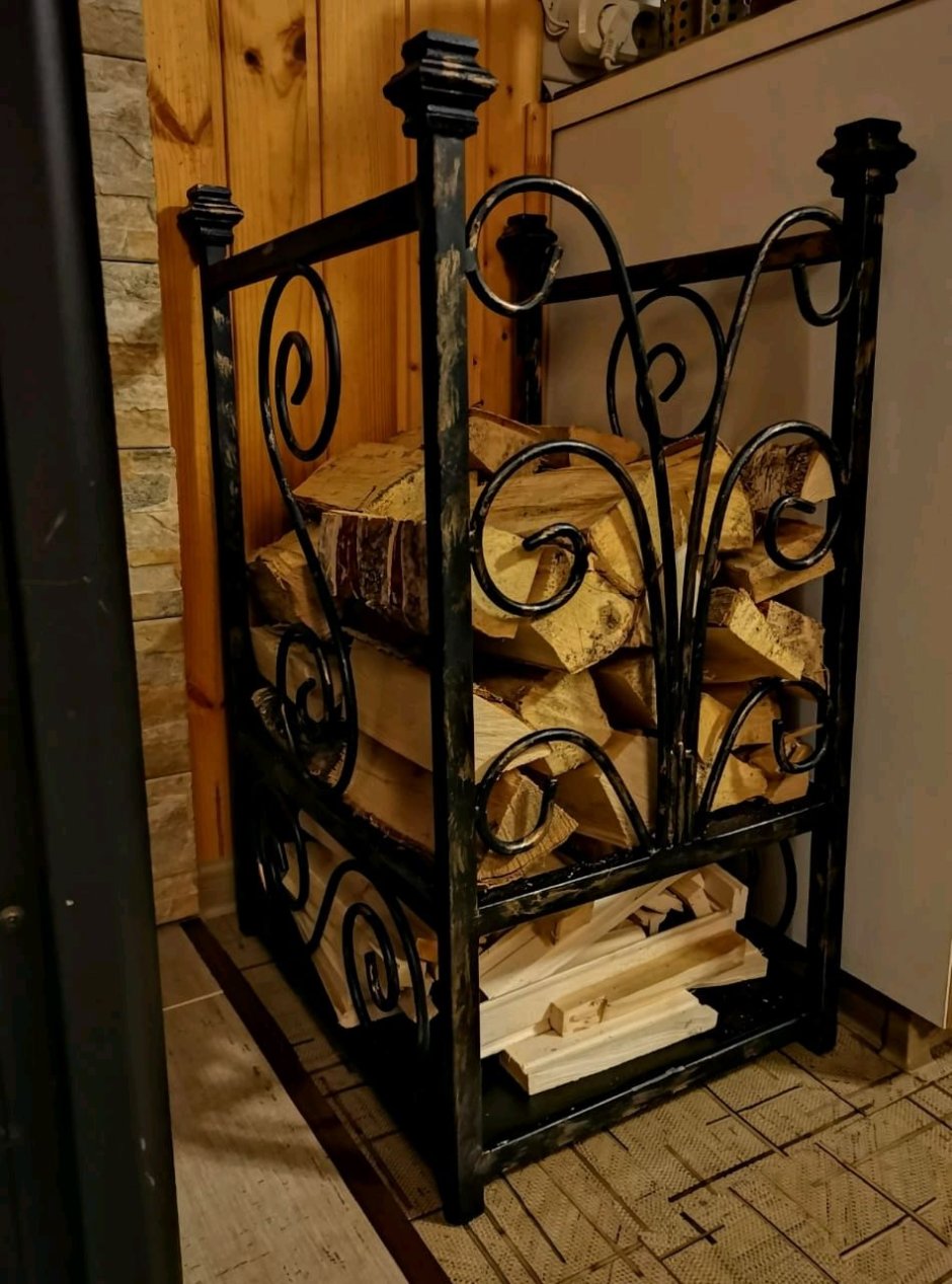 Декоративная дровница