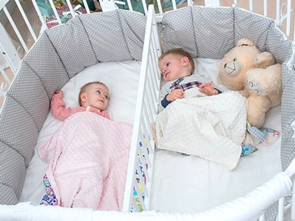 Кроватка для двойни COMFORTBABY 3в1 на маятнике