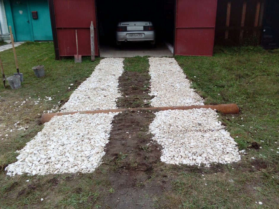 Площадка под гараж из щебня