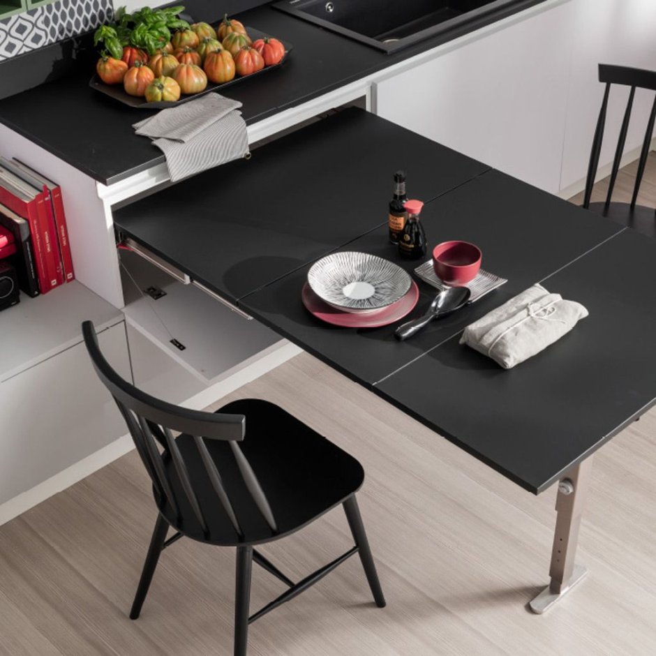 Pull Table