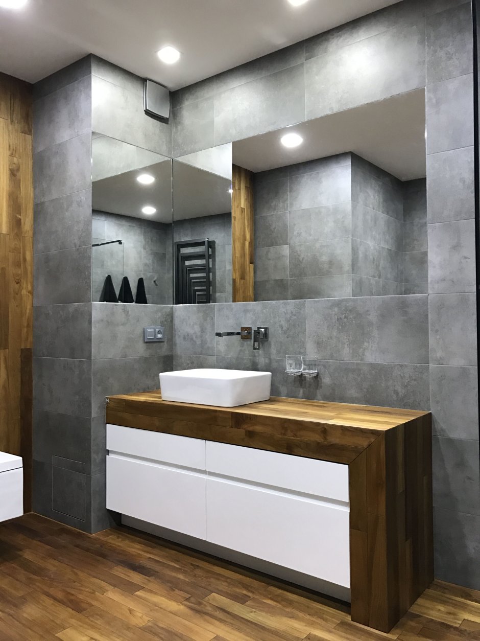 Ванная комната бетон дерево мрамор