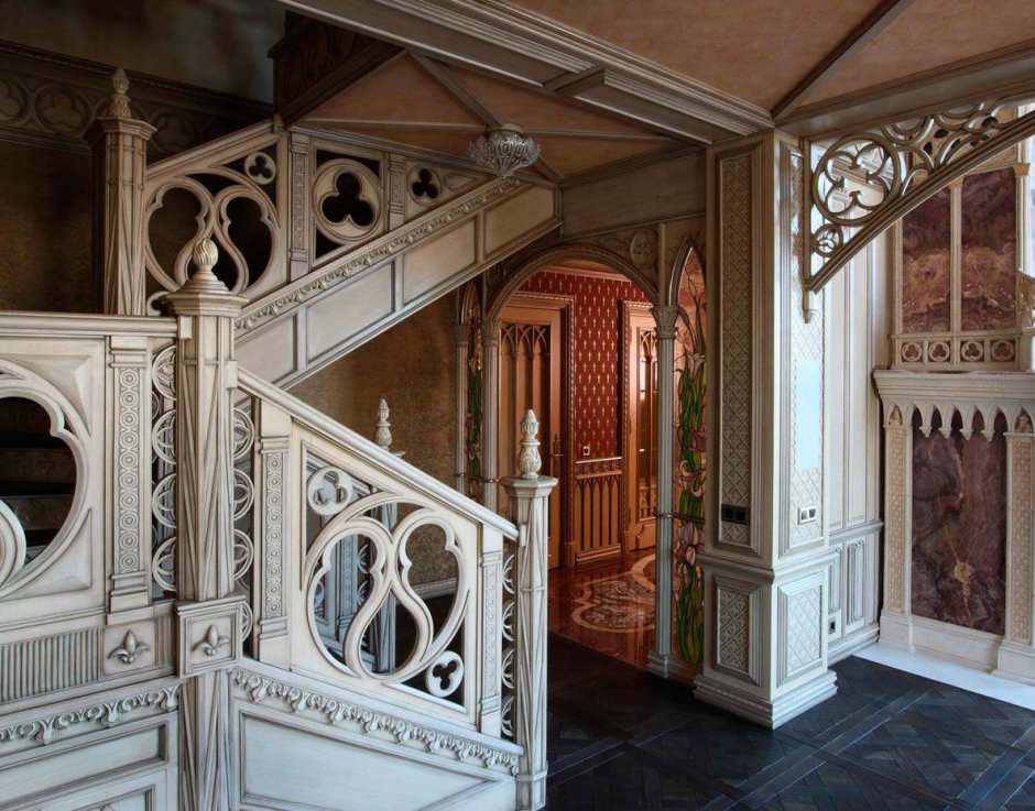 Интерьер балюстрада в готическом стиле