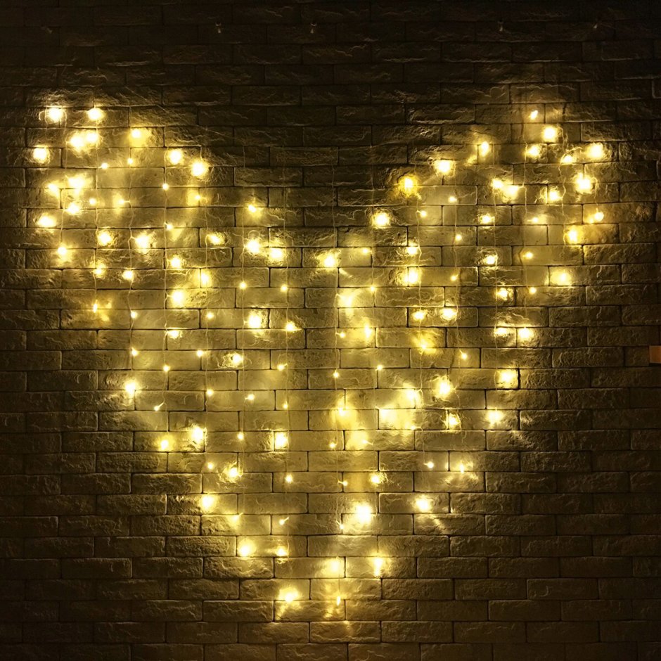 Сердце из гирлянды