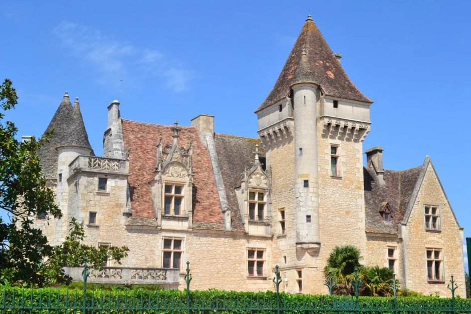 Шато французский средневековый замок