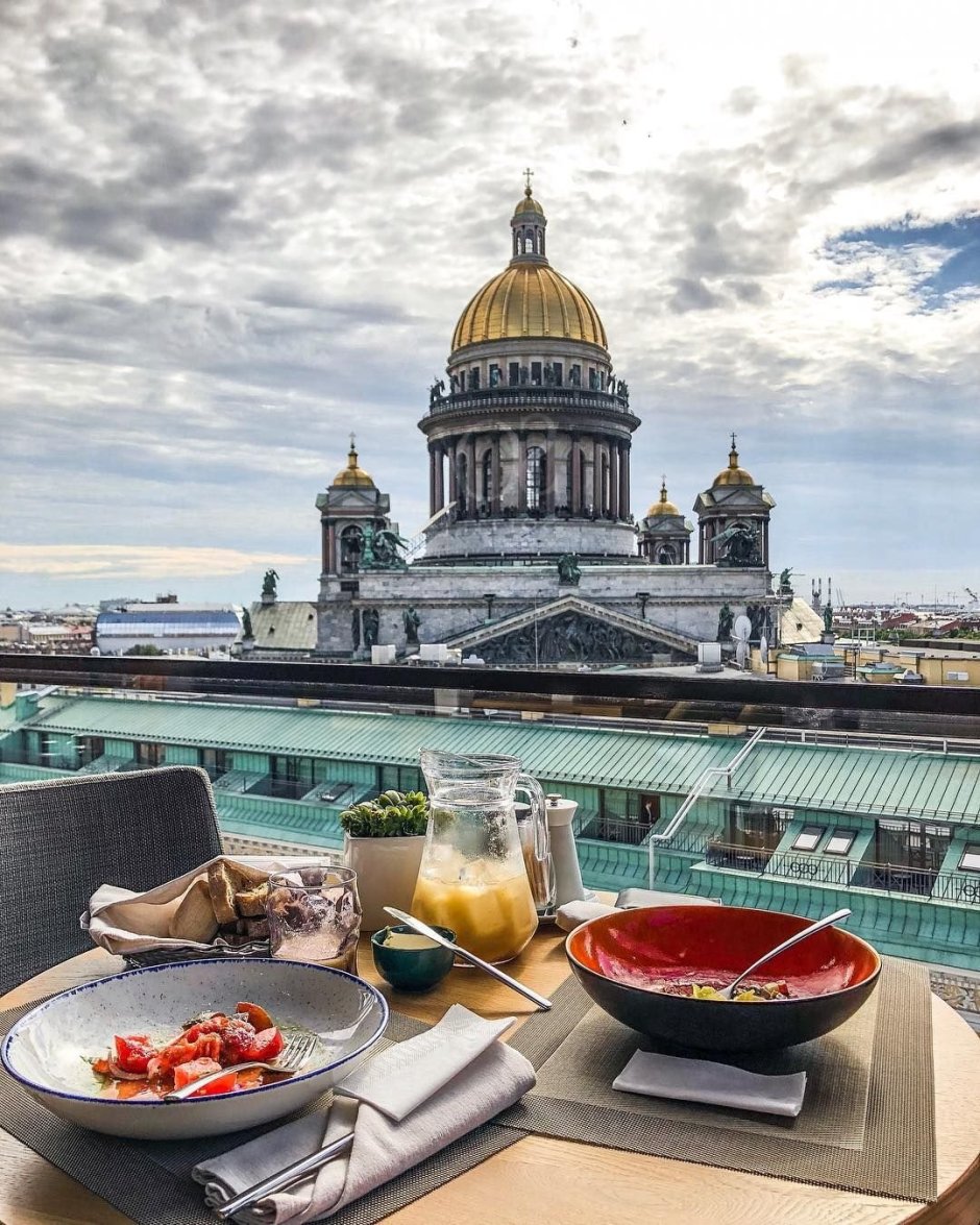 Веранда завтрак Санкт-Петербург Исаакиевский собор