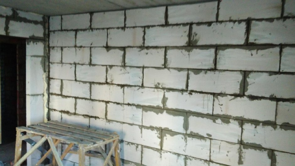Стена из газосиликатного блока без отделки