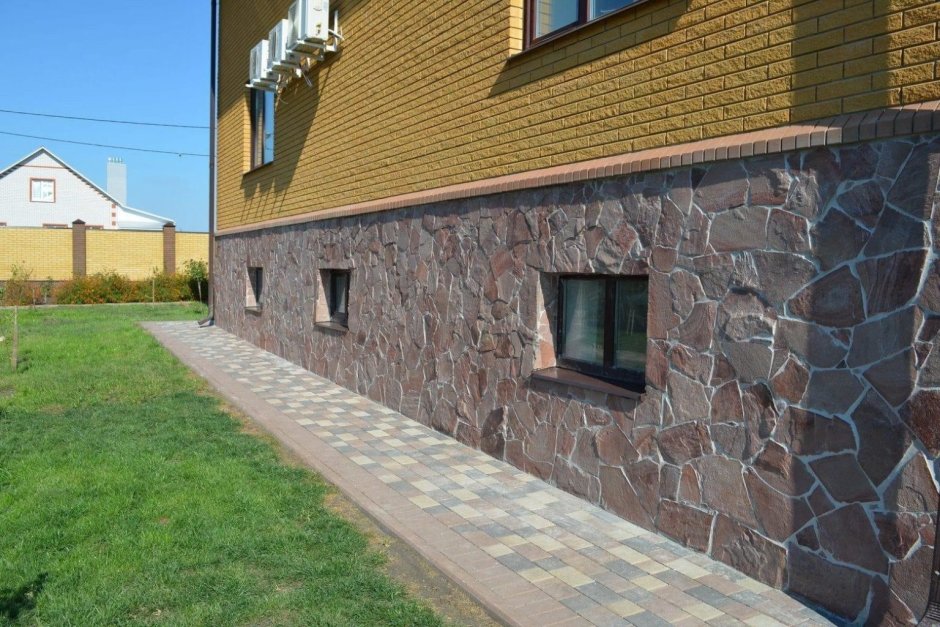 Отделка цоколя