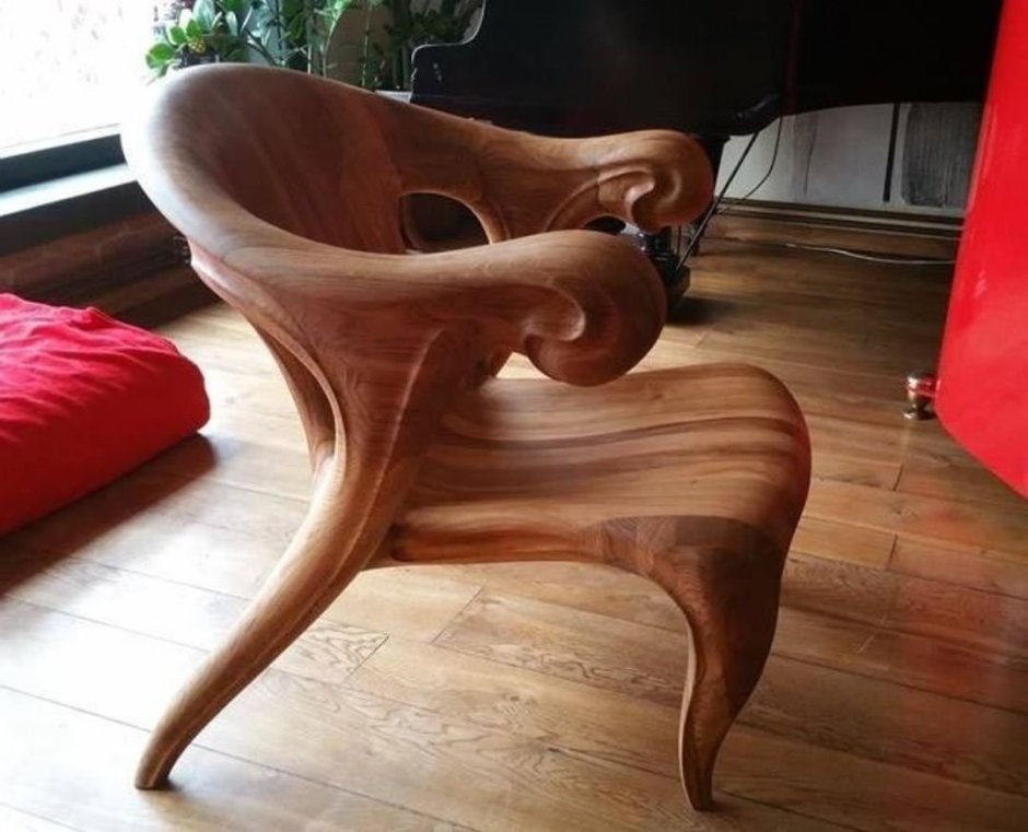 Эксклюзивные стулья из дерева