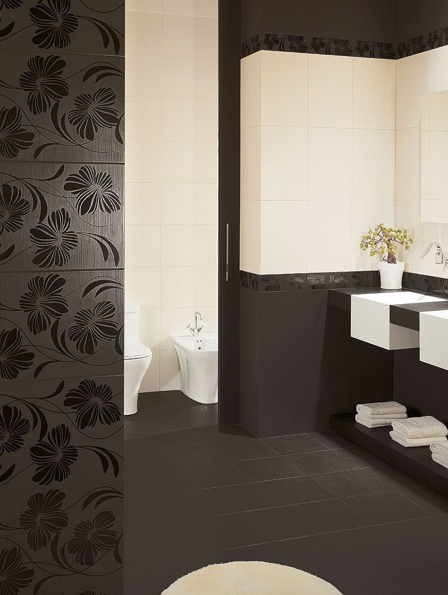 Коричневая плитка в ванной