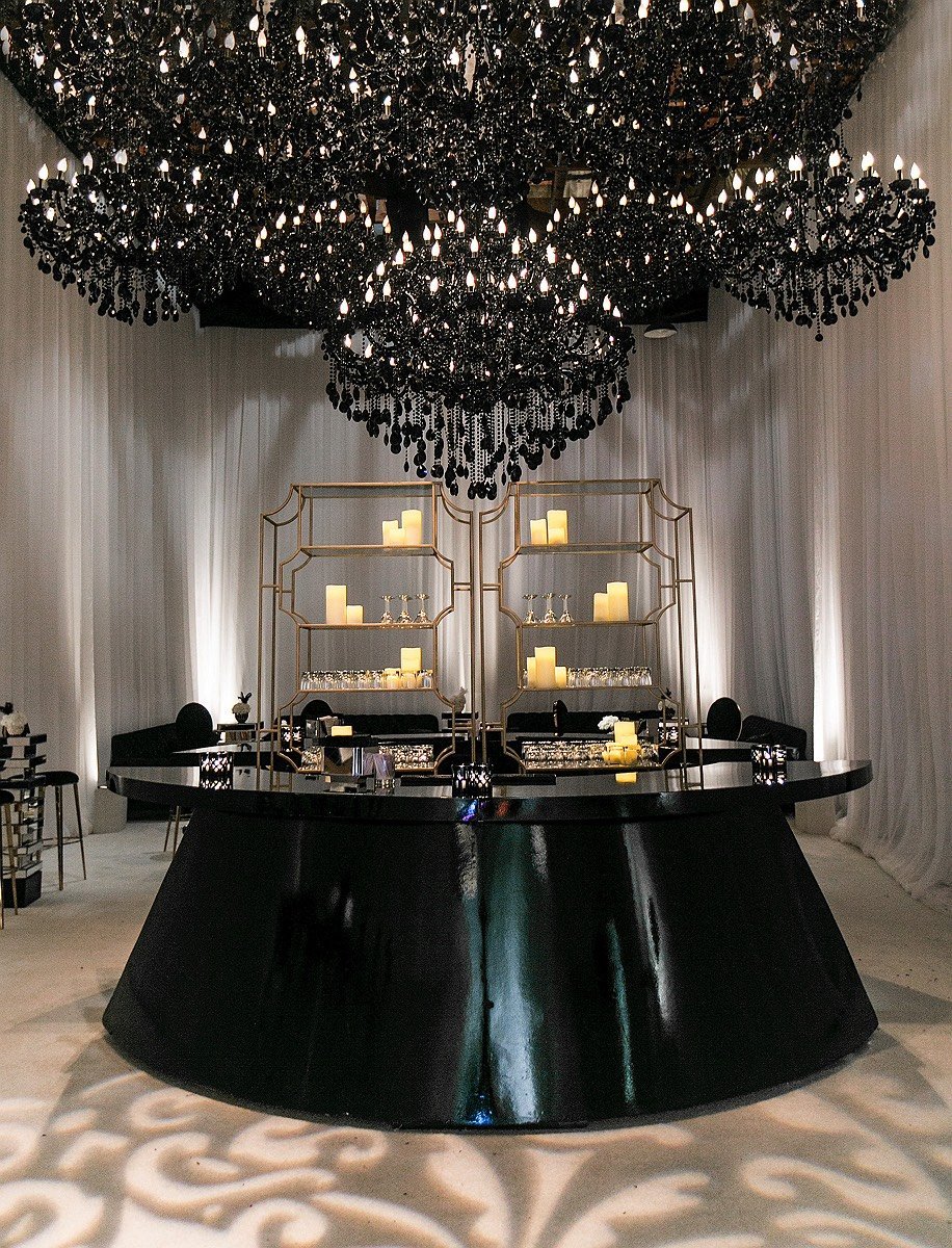 Люстра с черными кристаллами