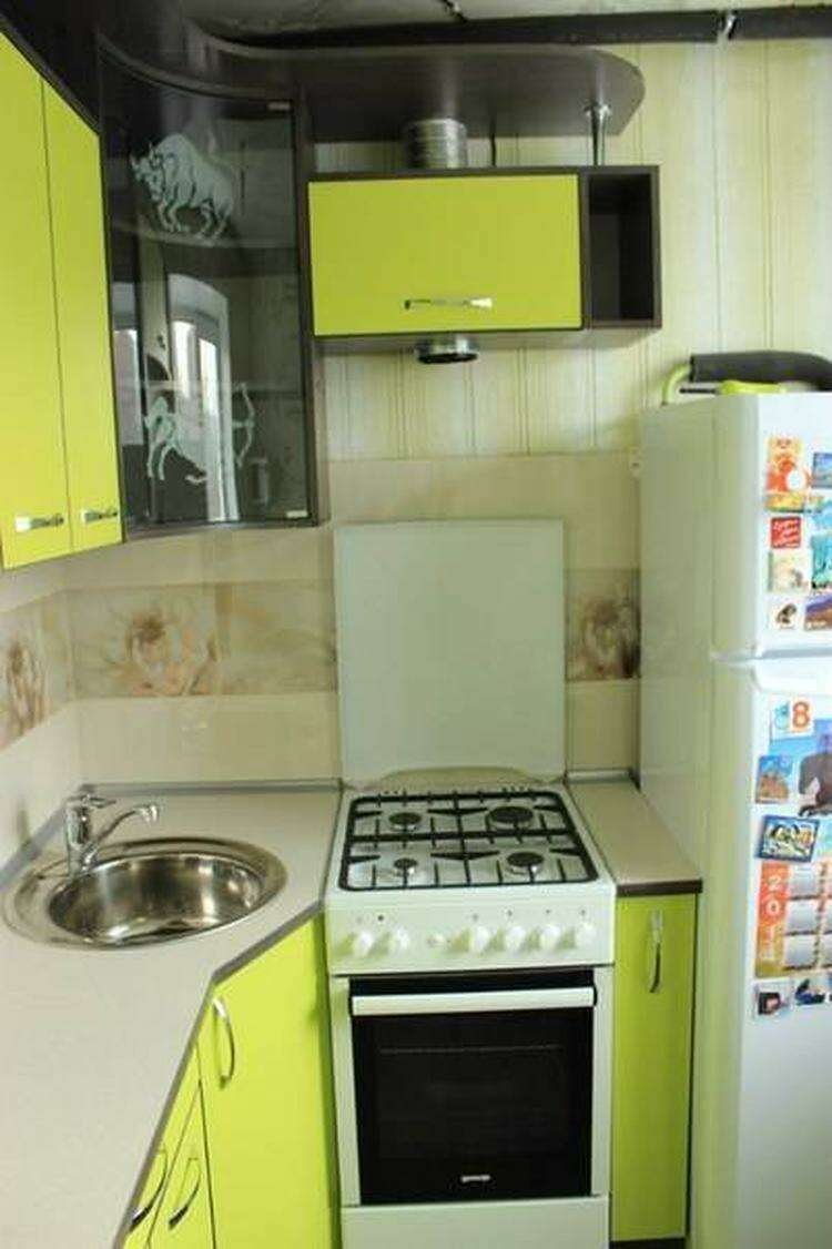 Интерьер кухни 5м.кв с газовой колонкой155на2м